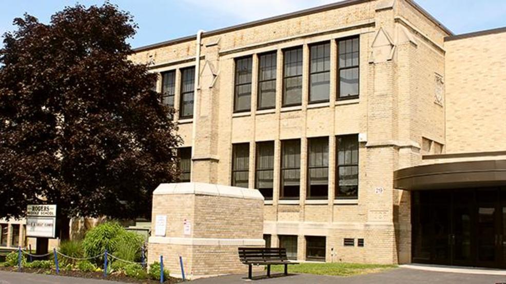 W. Irondequoit middle school student arrested for making bomb threat | WHAM
