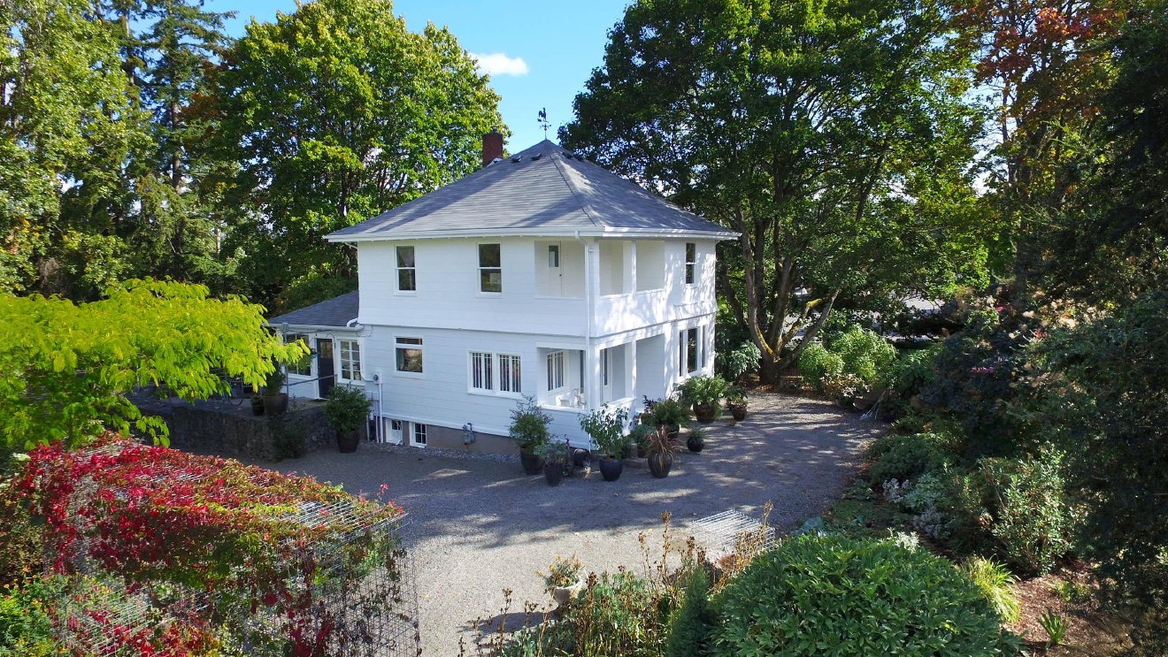 Garden Lovers You Can Buy a ReadyMade Nursery (& Home) on Vashon