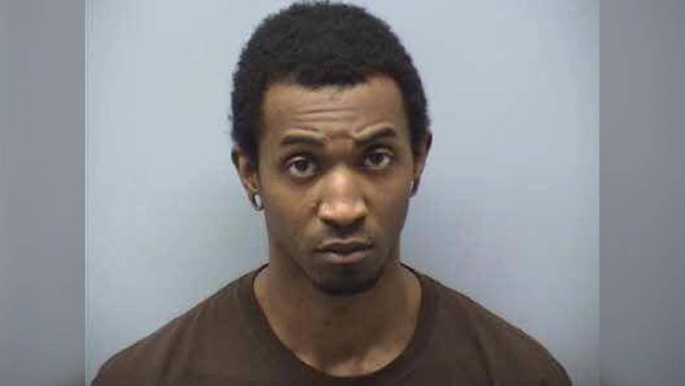 Roanoke man arrested, charged in bank robbery WSET