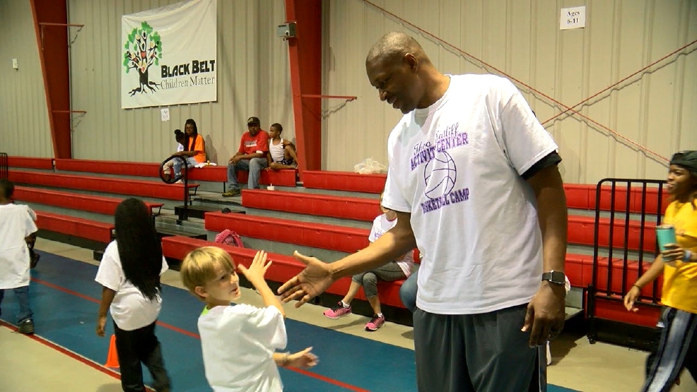 Former NBA star Theo Ratliff on journey to the pros, youth basketball