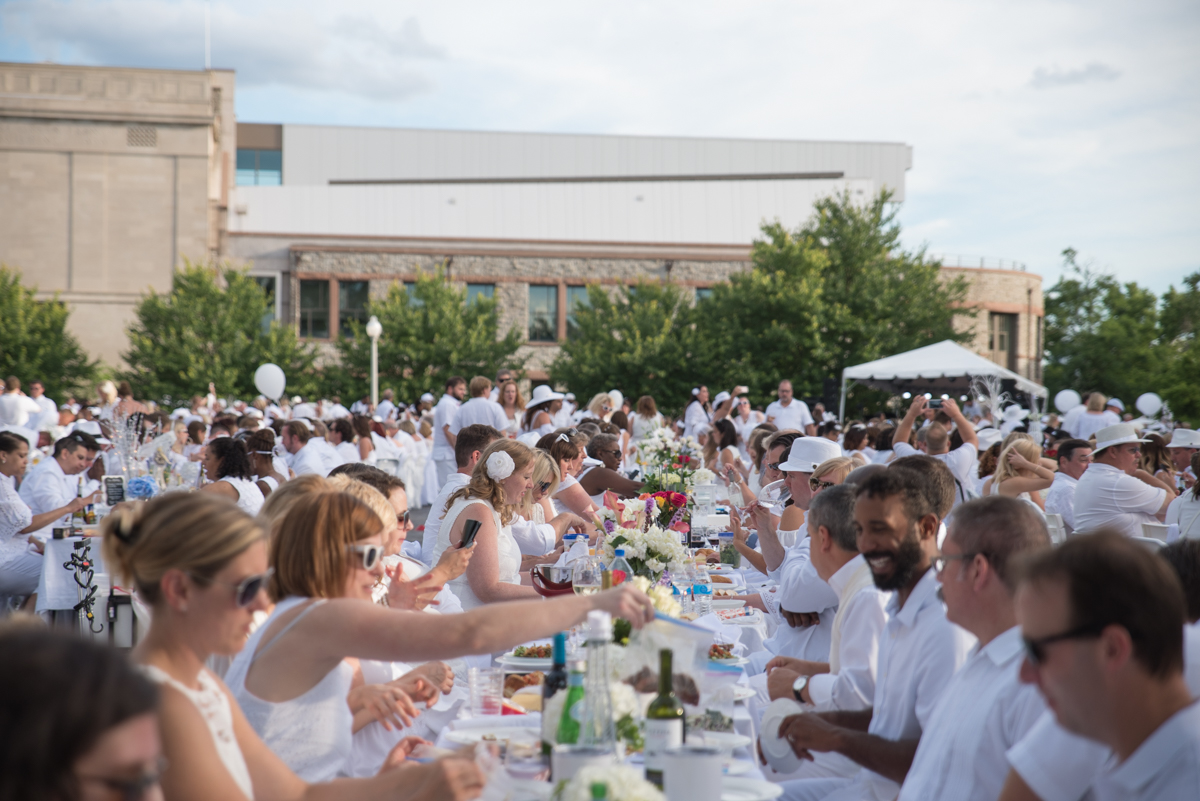 Photos From Saturday's Diner en Blanc Popup Dinner Party At The