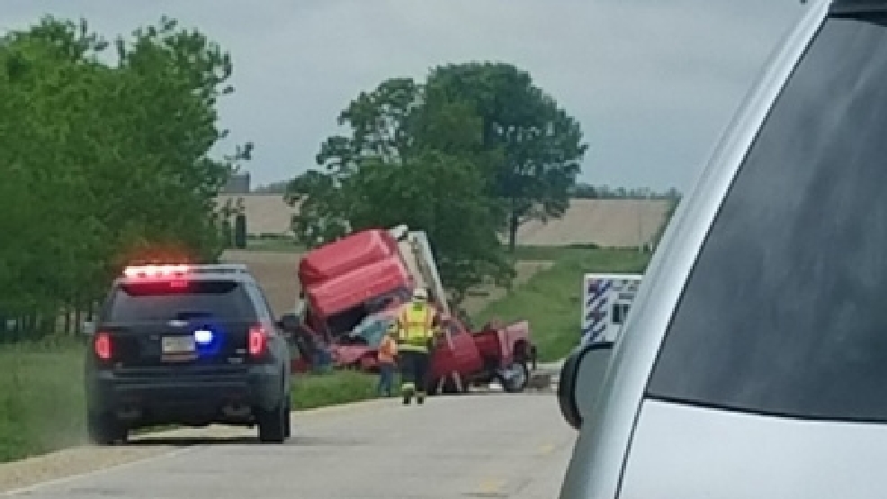4 killed, 4 injured in Walworth County crash WLUK