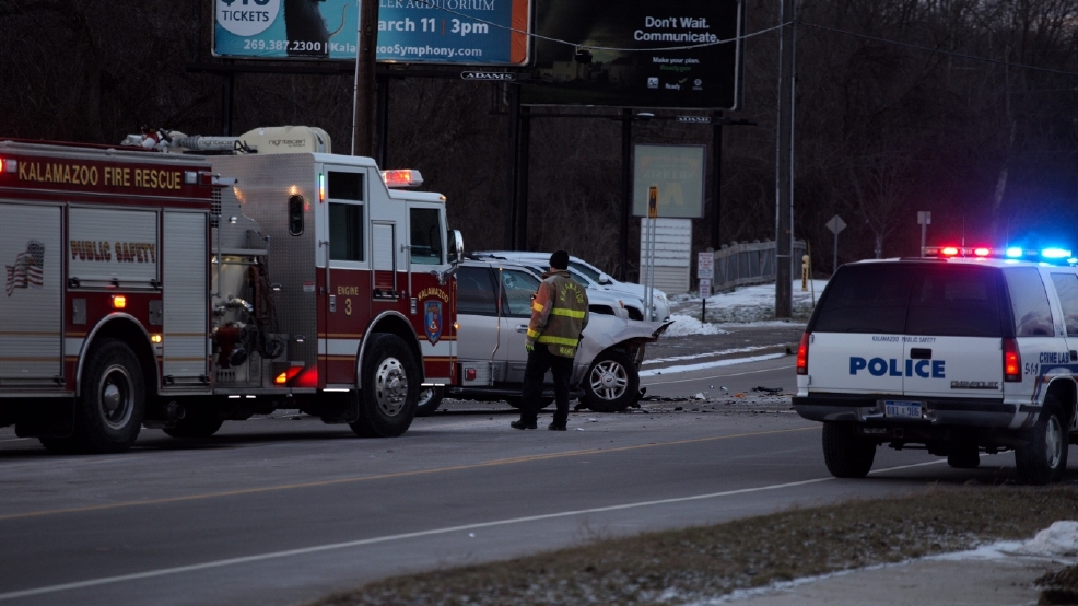 Two vehicle crash closes Riverview Drive WWMT