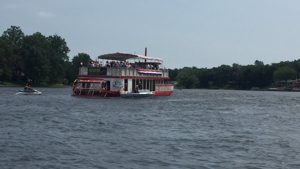 Historic riverboat floats in Elkhart Independence Day flotilla WSBT