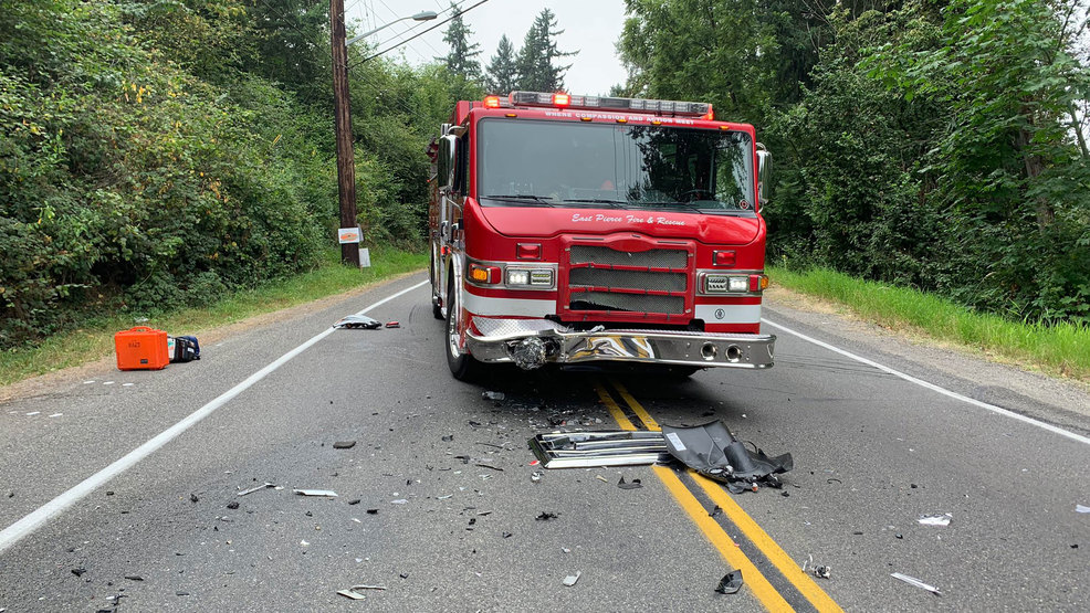 Pierce Co. fire truck on emergency call struck headon by car KOMO