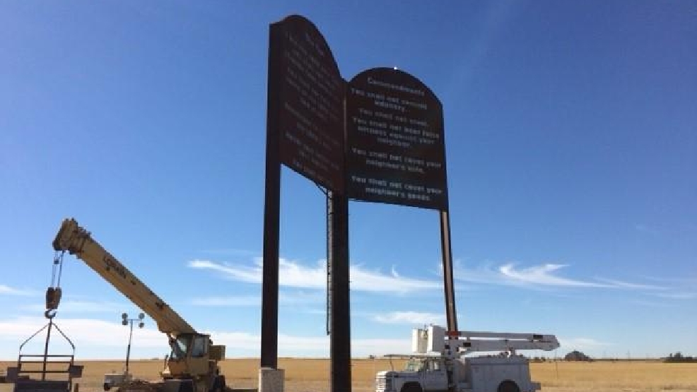 Ten Commandments display attracting people to Nazareth KVII