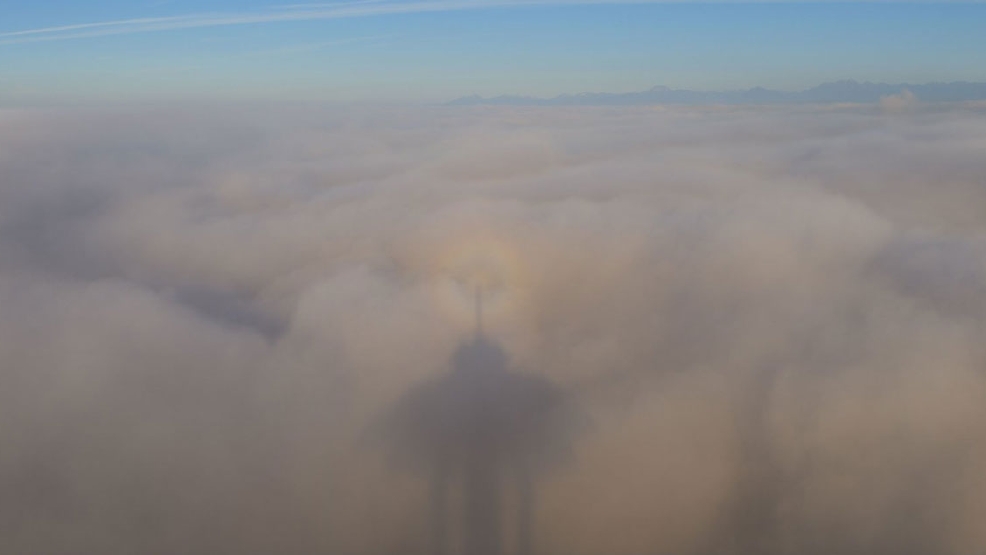 How did the Space Needle make its own rainbow on Seattle's fog layer