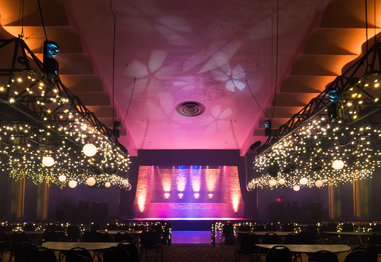 Photos The 20th Century Theater Art Moderne Masterpiece Cincinnati