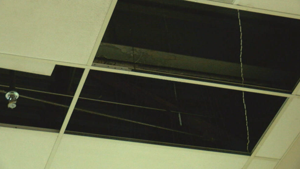 Tenant Trying To Save Imperial Mall After Fire Marshal S Deadline Khgi Tenant Trying To Save Imperial Mall