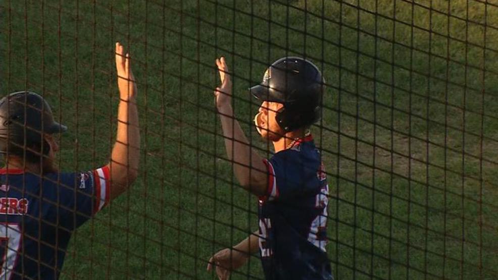 Red, White & Boom! Sliders bombard Rex in 15-6 victory TERRE HAUTE SLIDERS 2.jpg