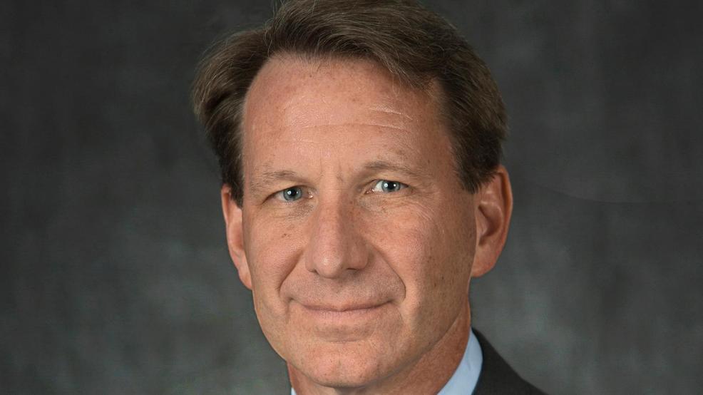NIH cancer chief to serve as acting FDA commissioner